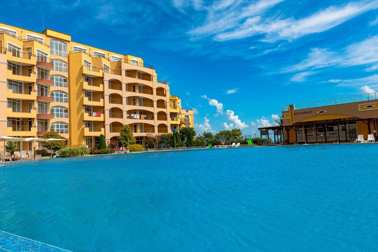 Menada Grand Resort Apartments Aheloy Exterior foto