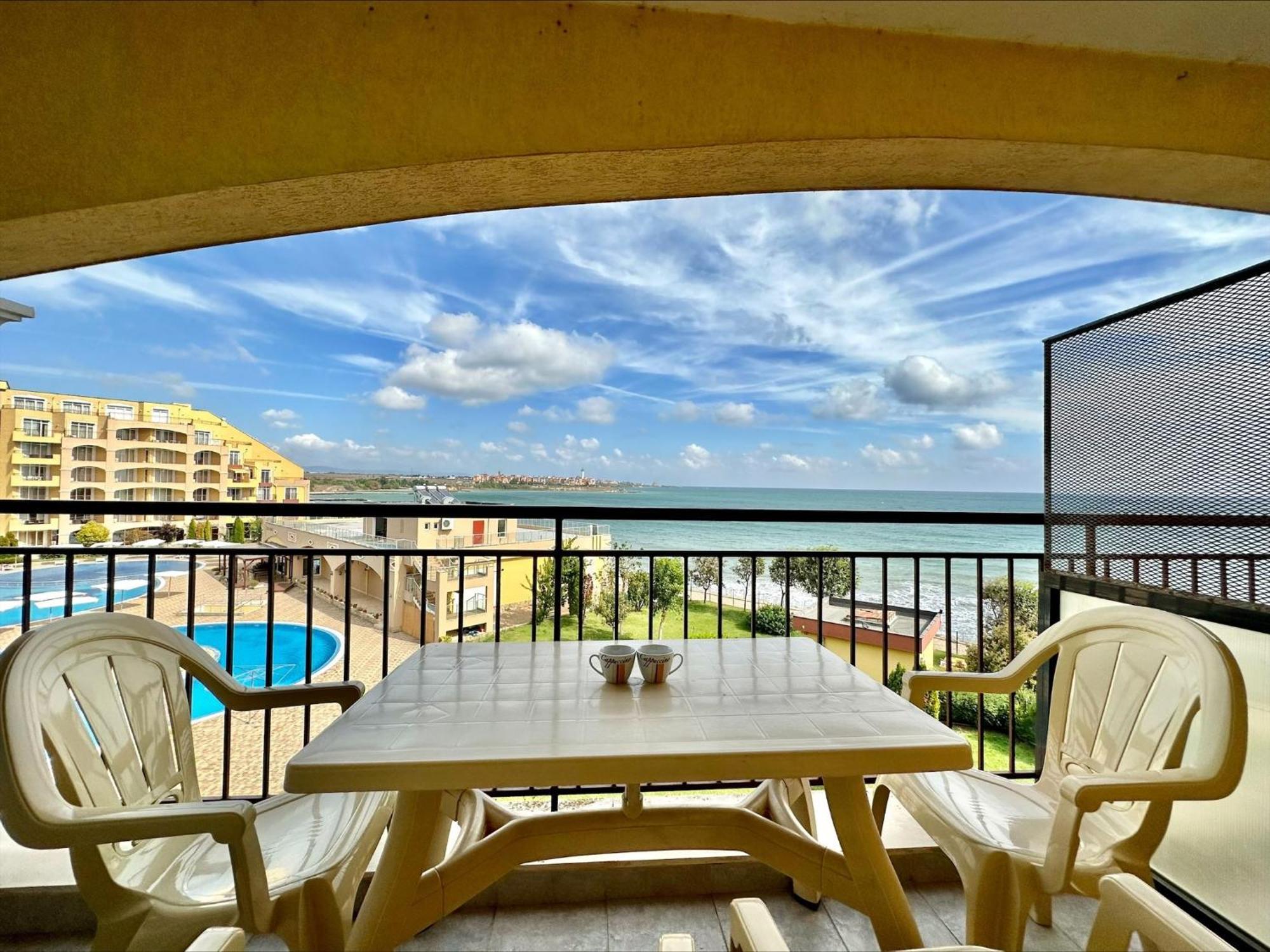 Menada Grand Resort Apartments Aheloy Quarto foto